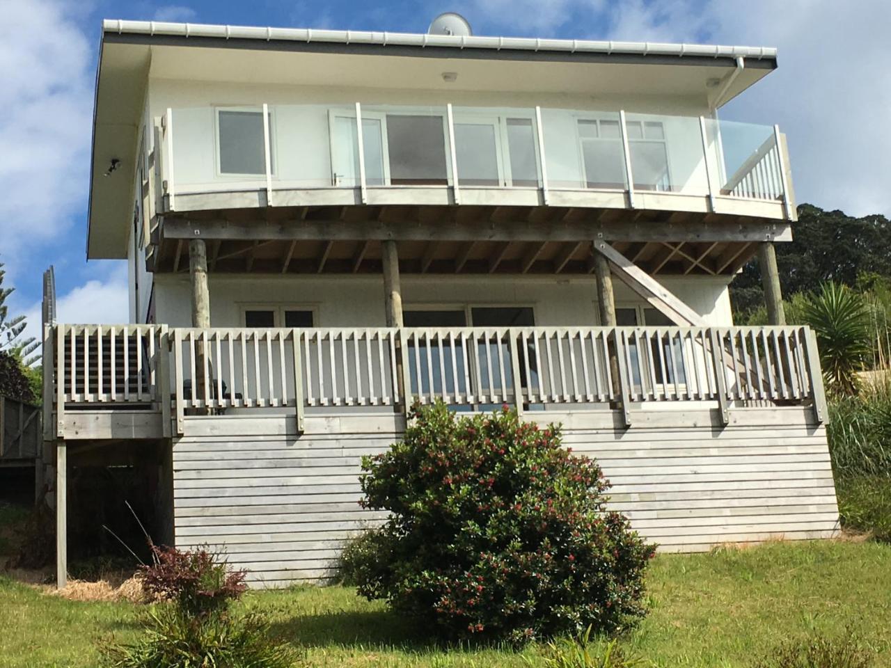 Pretty On Paku, Tairua - Cottage Exterior photo